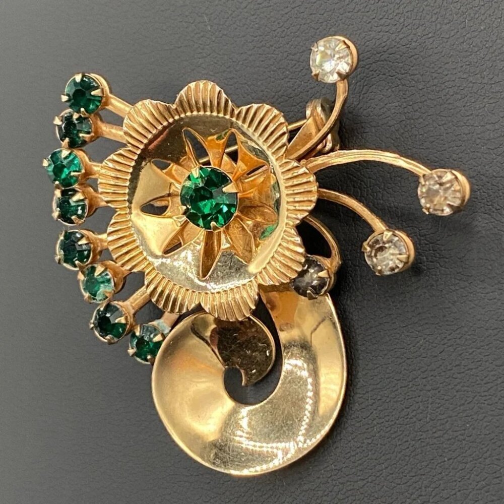 Vintage 1950s Emerald Green Sparkly Starburst Brooch - Picture 4 of 9